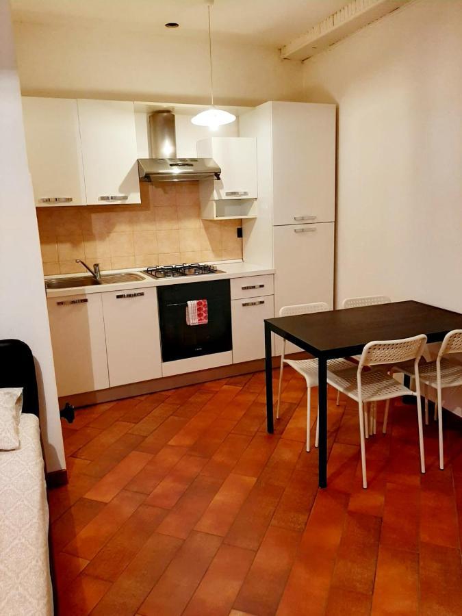 Apartmán Il Vicolo By Turistica Domodossola Exteriér fotografie